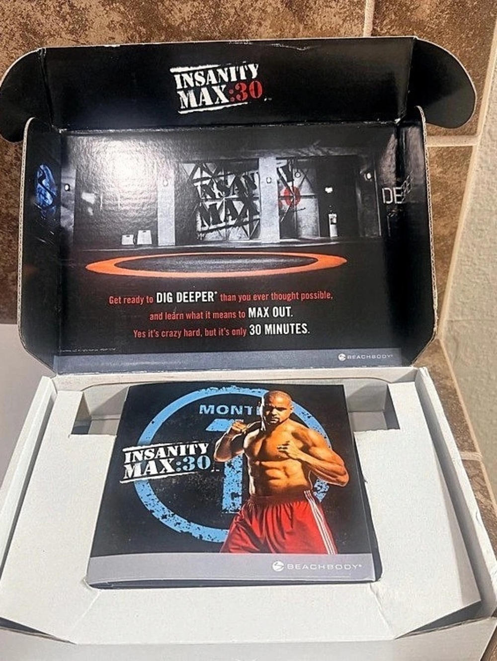 Beachbody Insanity Max:30 Workout Base Kit Workout & Nutrition Guide Set